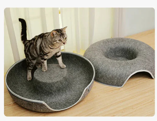 4-Season Felt Cat Tunnel Bed